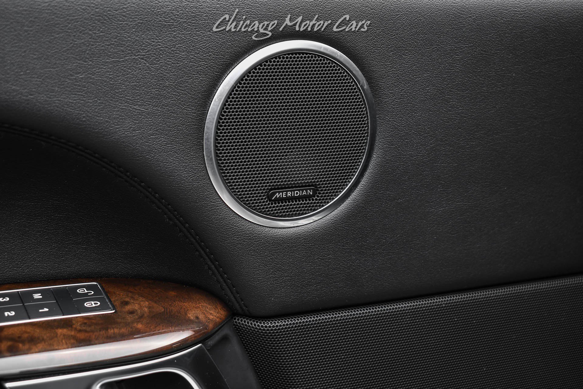 Used 2016 Land Rover Range Rover Long Wheelbase Supercharged image 36