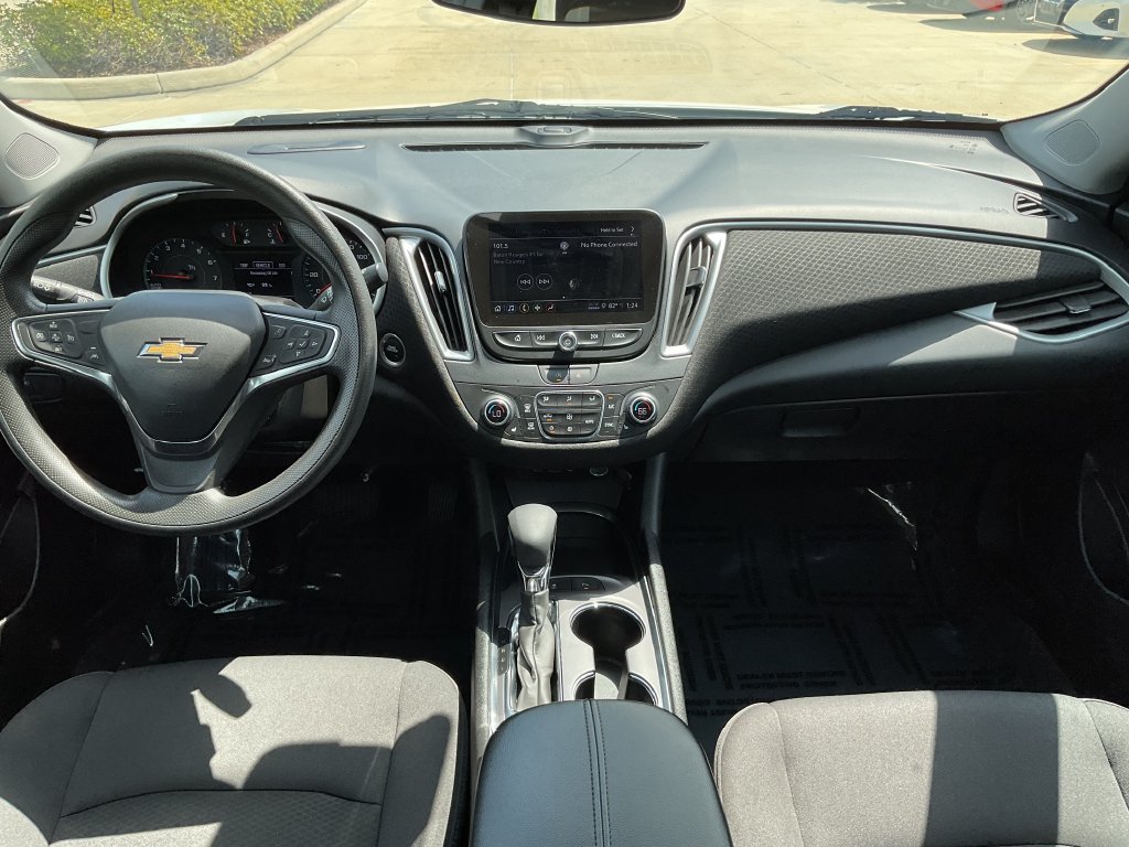 Used 2025 Chevrolet Malibu LT FWD image 19