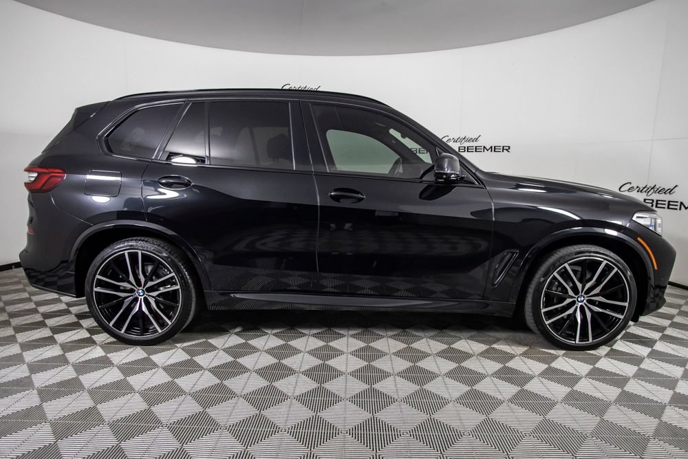 Used 2019 BMW X5 xDrive40i w/ M Sport Package AWD/4WD image 3