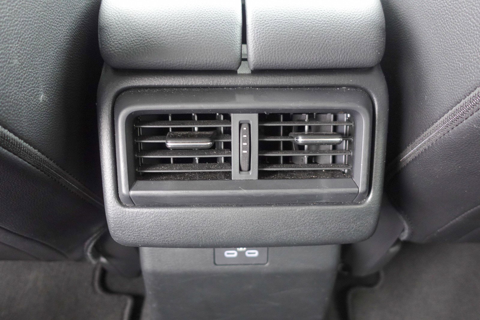 Certified 2025 MAZDA CX-50 AWD 2.5 Hybrid w/ Premium Pkg image 24