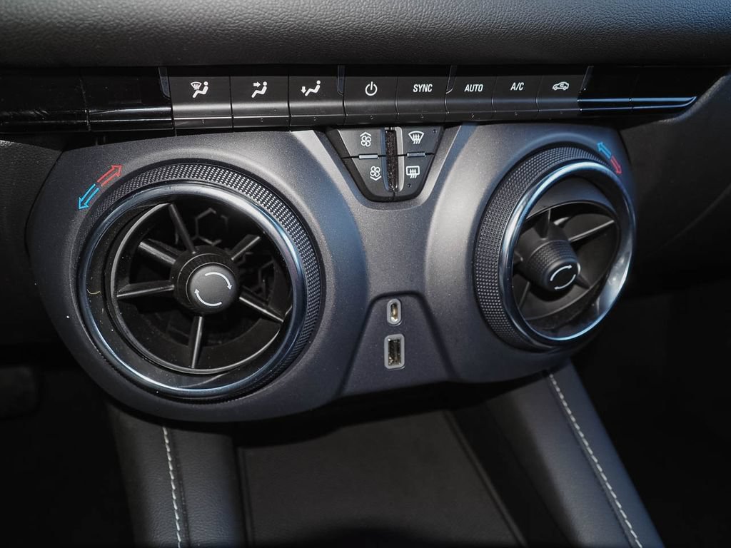 Certified 2023 Chevrolet Blazer LT AWD/4WD image 13