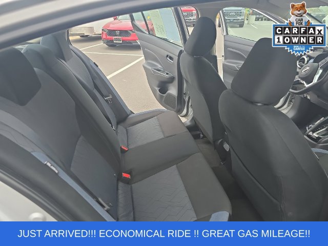 Used 2025 Nissan Versa SV FWD image 11