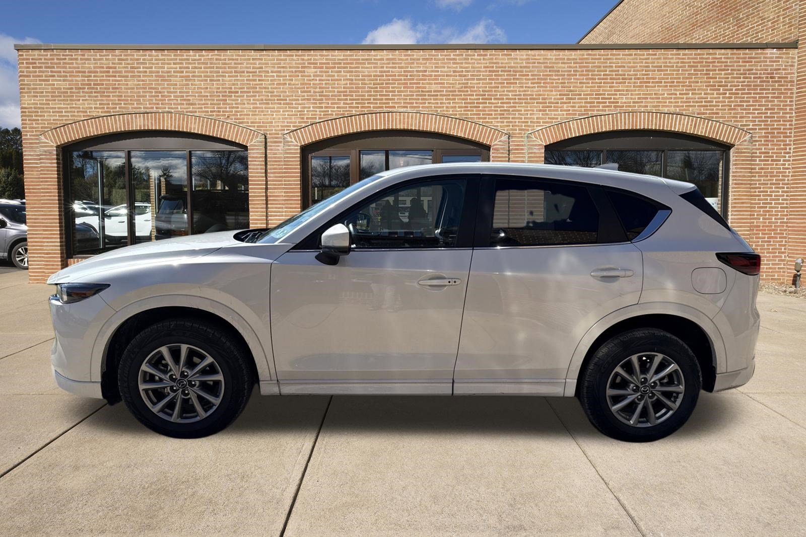 Used 2025 MAZDA CX-5 AWD 2.5 S w/ Preferred Package image 6