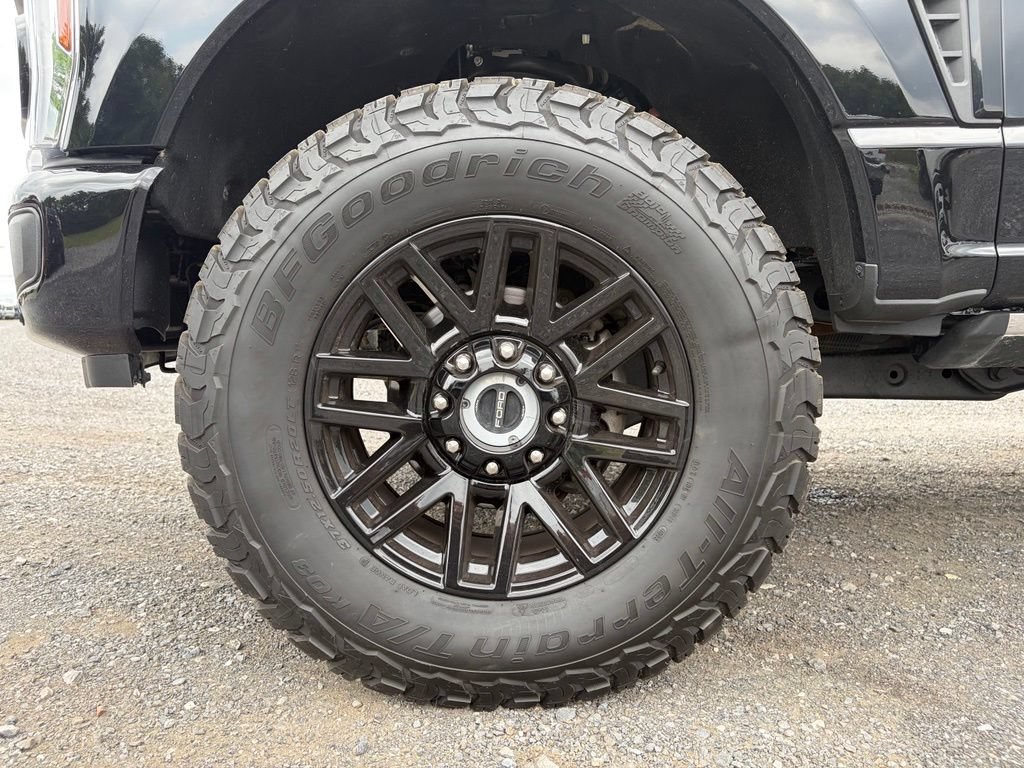 Used 2025 Ford F250 Platinum w/ Tremor Off-Road Package AWD/4WD image 13