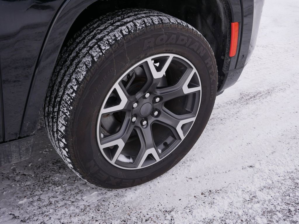 Used 2024 Jeep Wagoneer Series III image 9