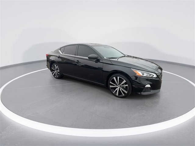 Used 2021 Nissan Altima 2.5 SR w/ SR Premium Package image 2
