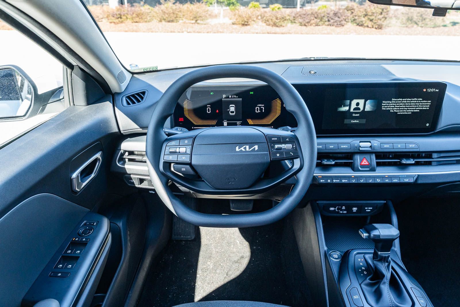 New 2026 Kia K4 LXS image 17