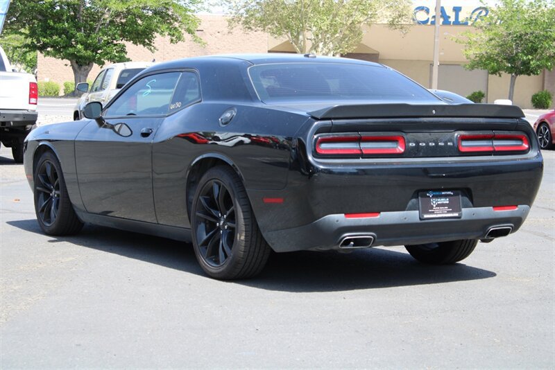 Used 2018 Dodge Challenger SXT w/ Blacktop Package RWD image 12