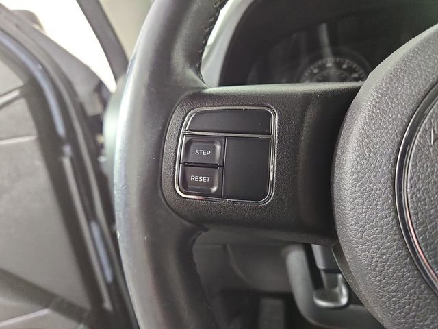 Used 2015 Jeep Patriot Latitude image 22