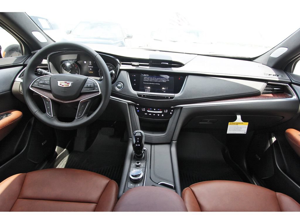 New 2026 Cadillac XT5 Premium Luxury w/ Driver Assist Package FWD image 9