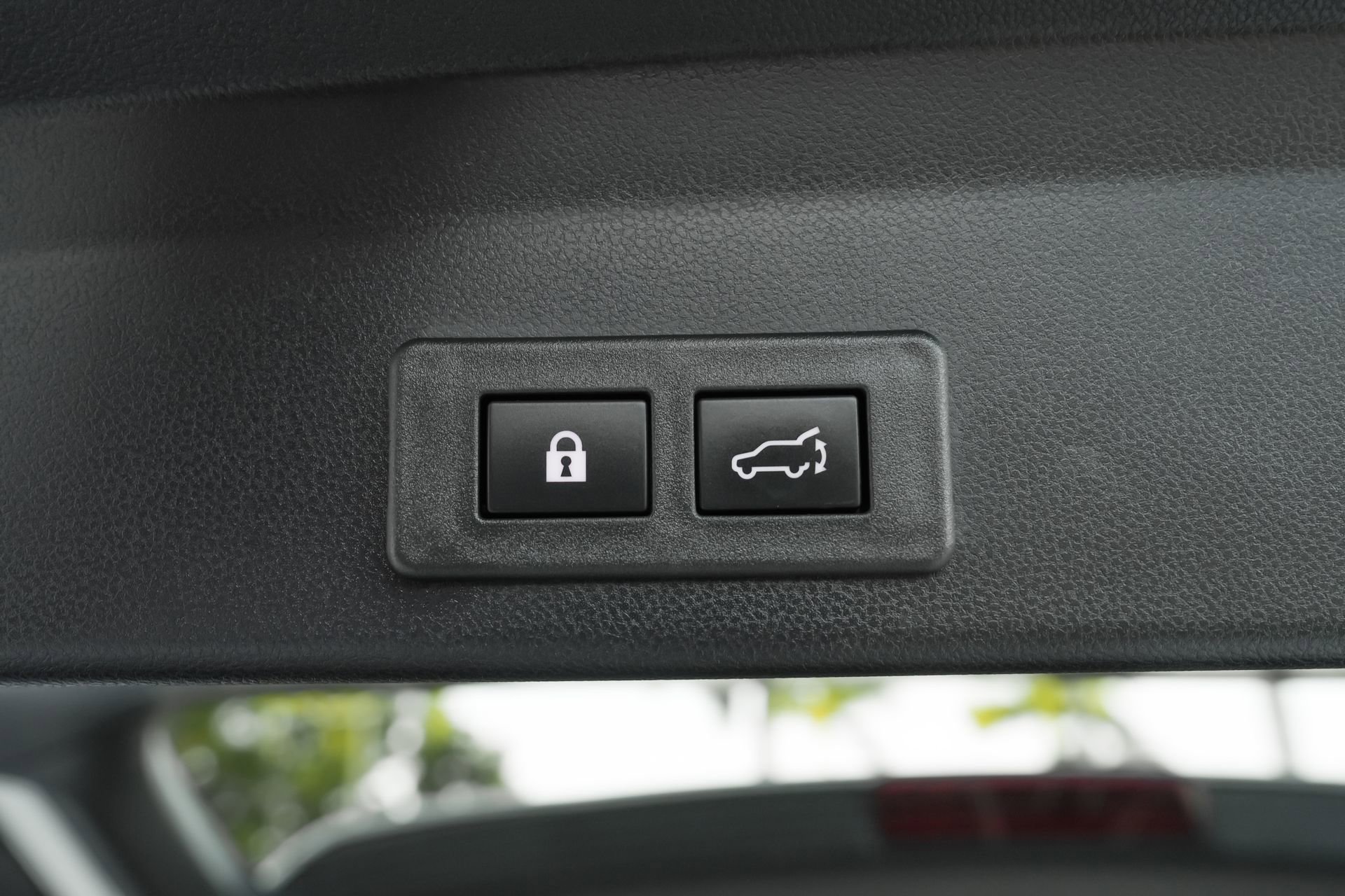 Used 2024 Subaru Ascent Premium w/ Convenience Package image 41