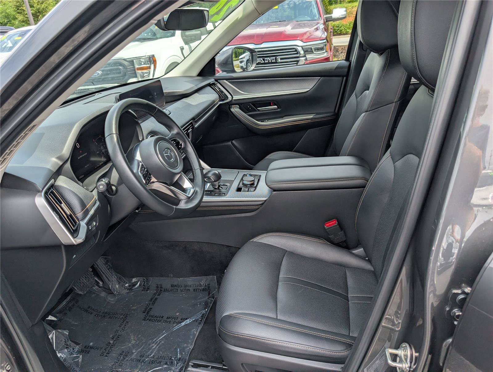 Used 2024 MAZDA CX-90 Plug-In Hybrid w/ Preferred AWD/4WD image 16