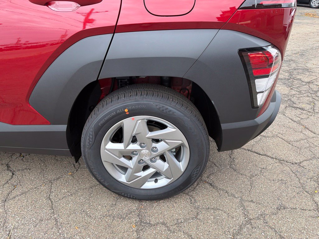 New 2027 Hyundai Kona SE AWD/4WD image 12