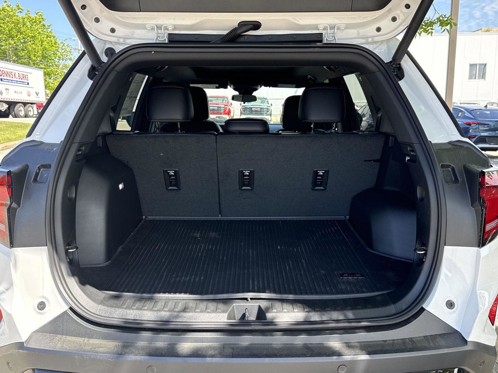 New 2026 GMC Terrain Elevation w/ Elevation Premium Package AWD/4WD image 25