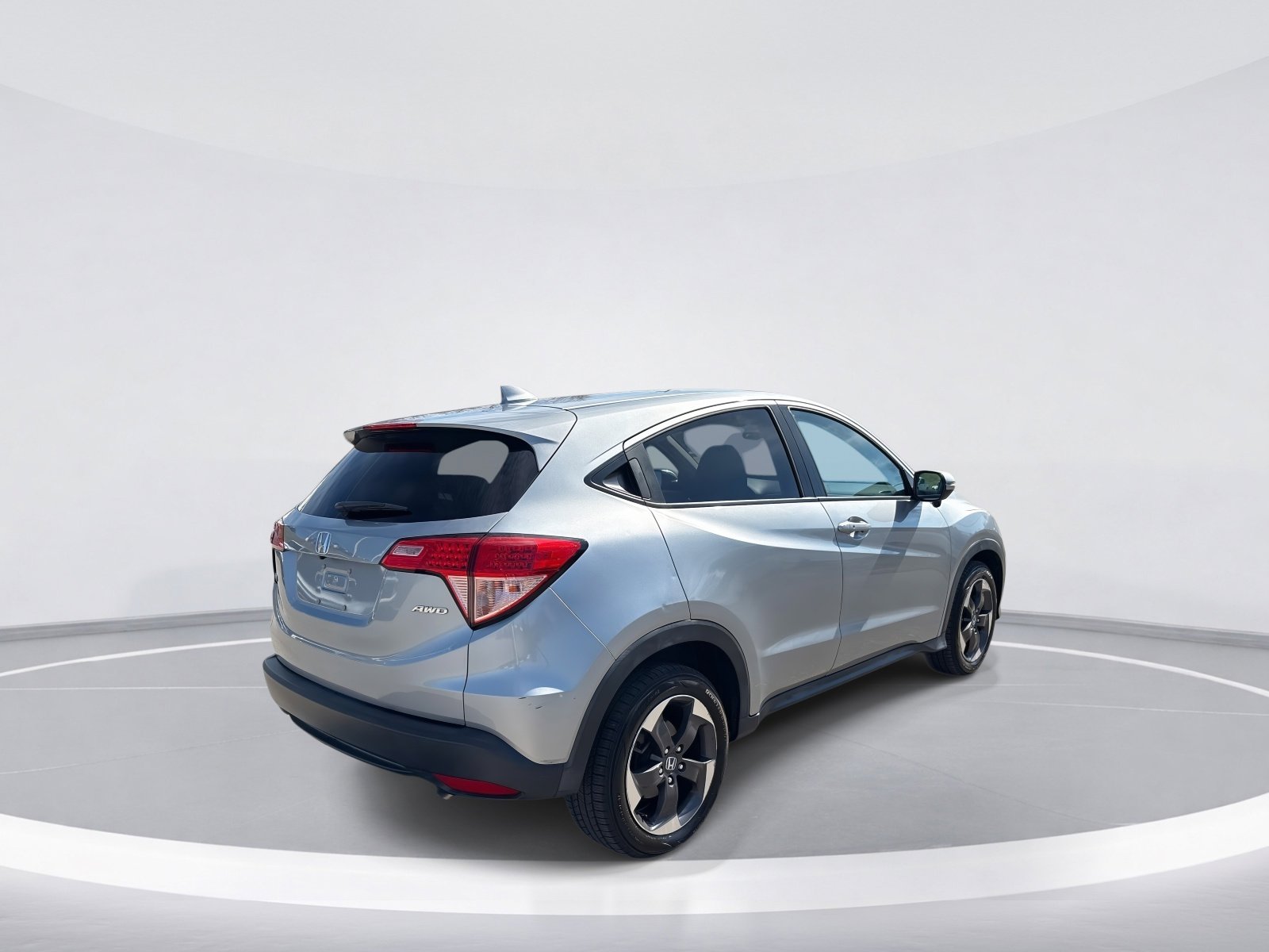 Used 2018 Honda HR-V EX image 8