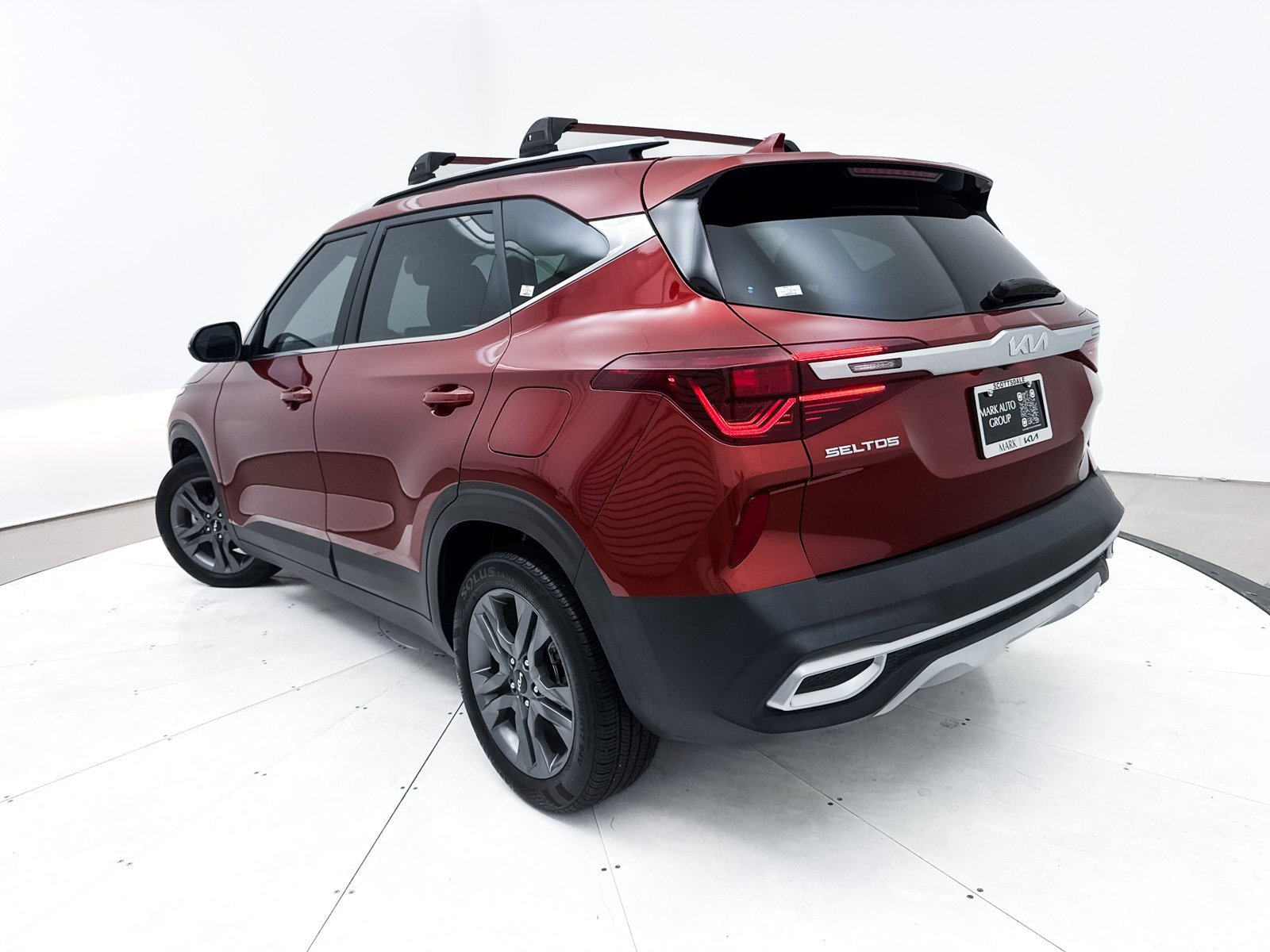 Used 2023 Kia Seltos S w/ Navigation Package image 12