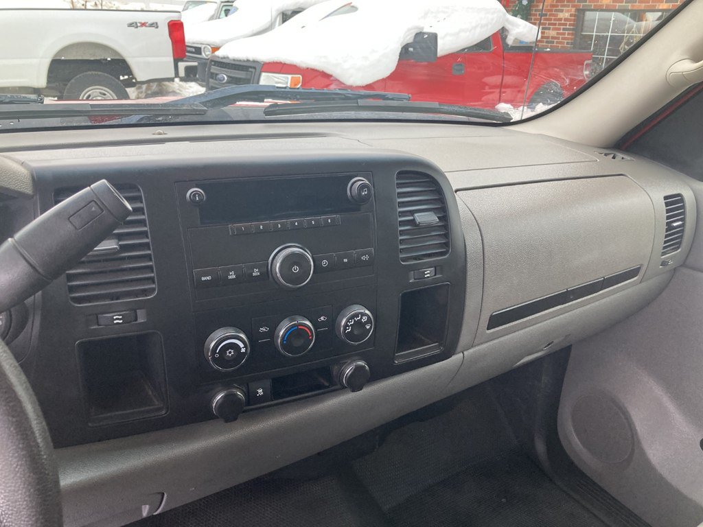 Used 2009 GMC Sierra 1500 W/T RWD image 9