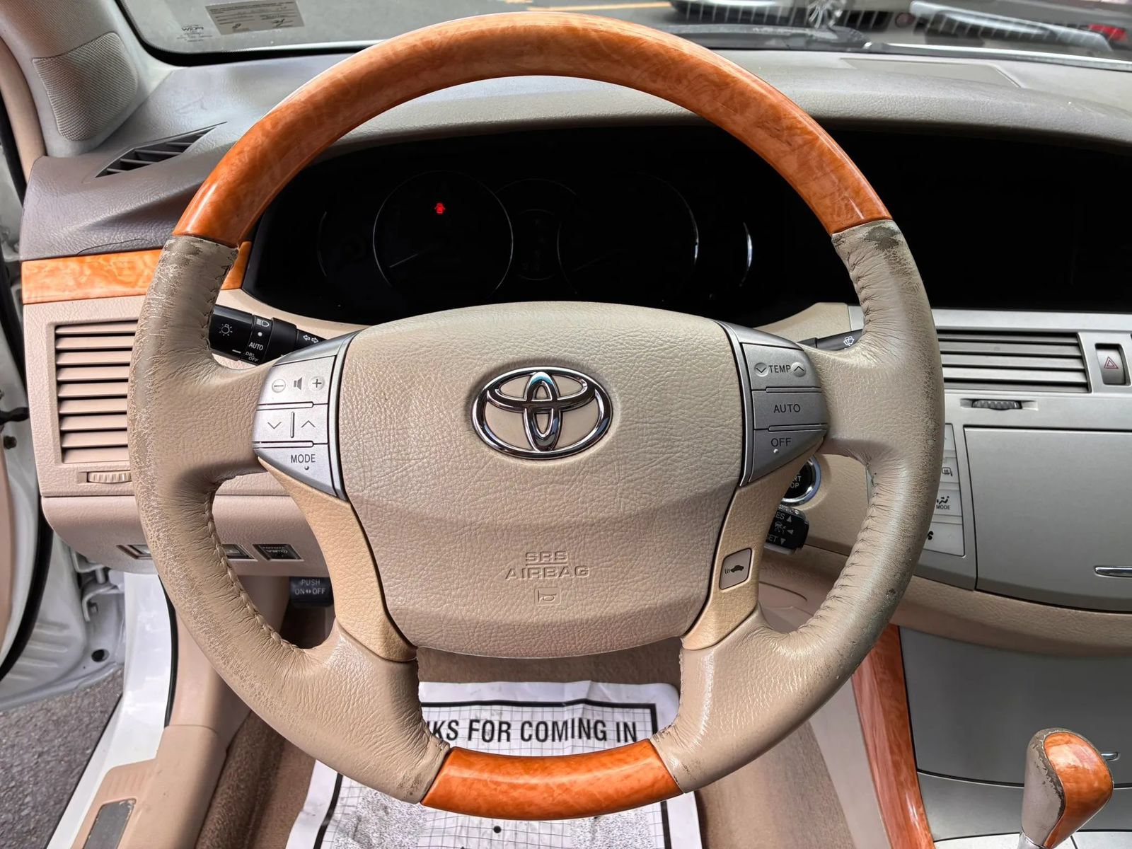 Used 2005 Toyota Avalon XL FWD image 26