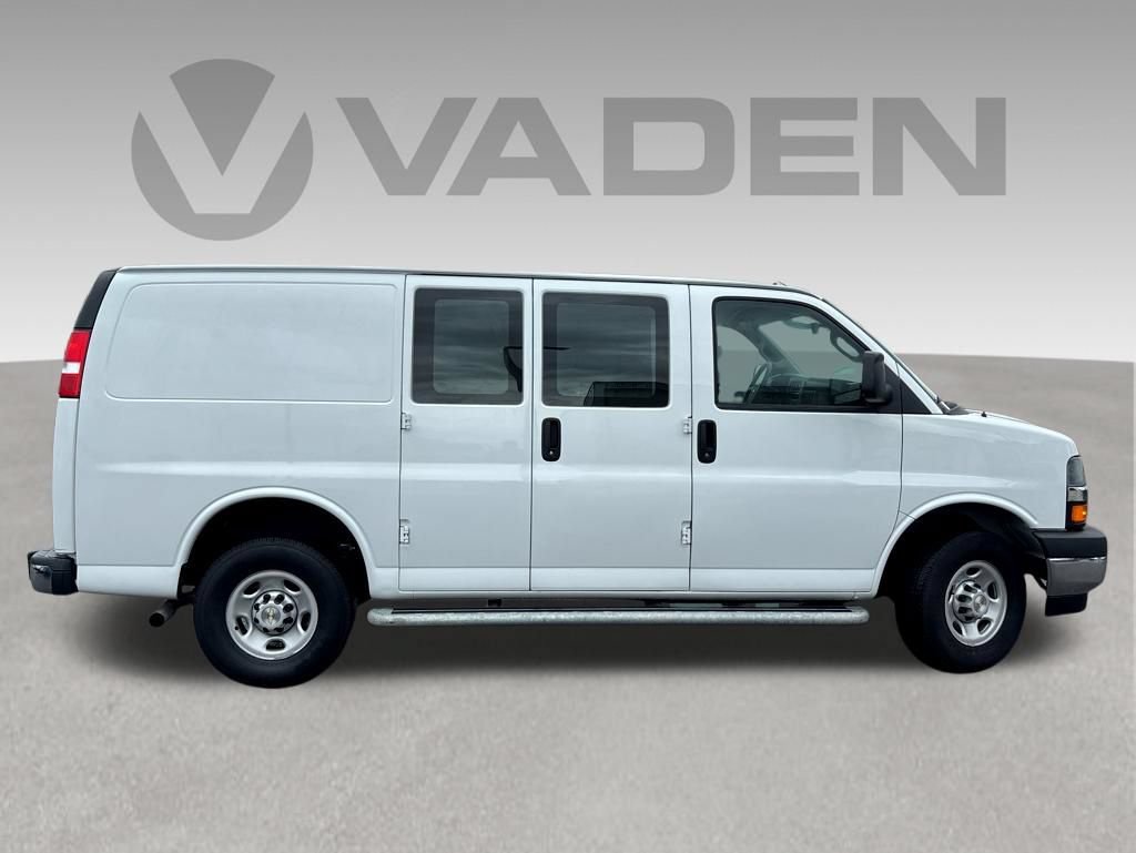 Used 2024 Chevrolet Express 2500 w/ Driver Convenience Package RWD image 18