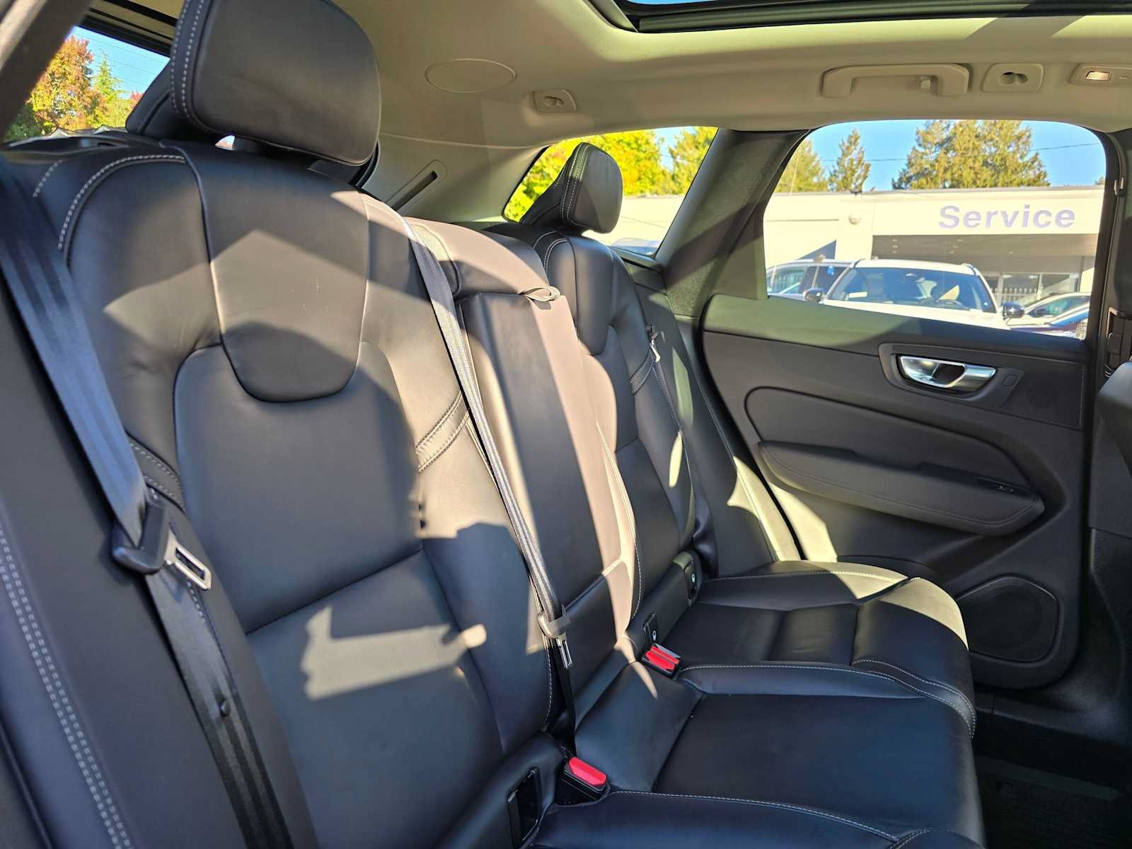 Used 2026 Volvo XC60 B5 Ultra w/ Protection Package Premier AWD/4WD image 14