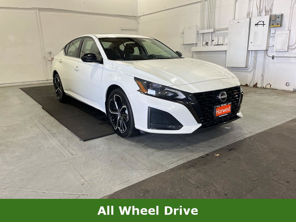 Used 2023 Nissan Altima 2.5 SR w/ SR Premium Package
