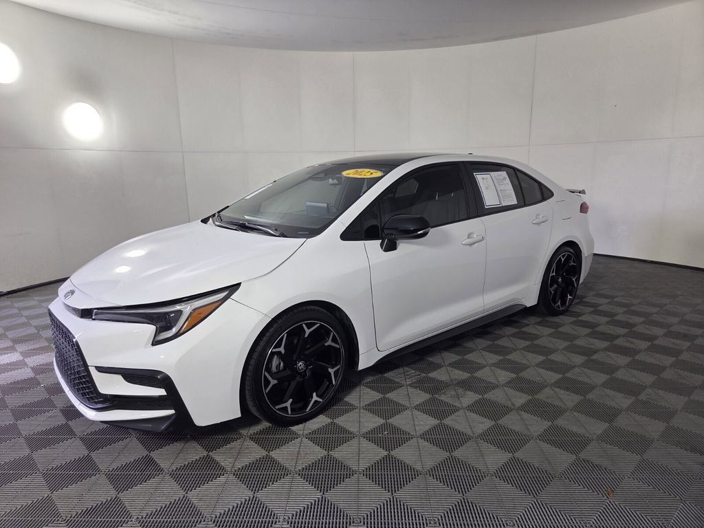 Used 2025 Toyota Corolla FX w/ Convenience Package image 4