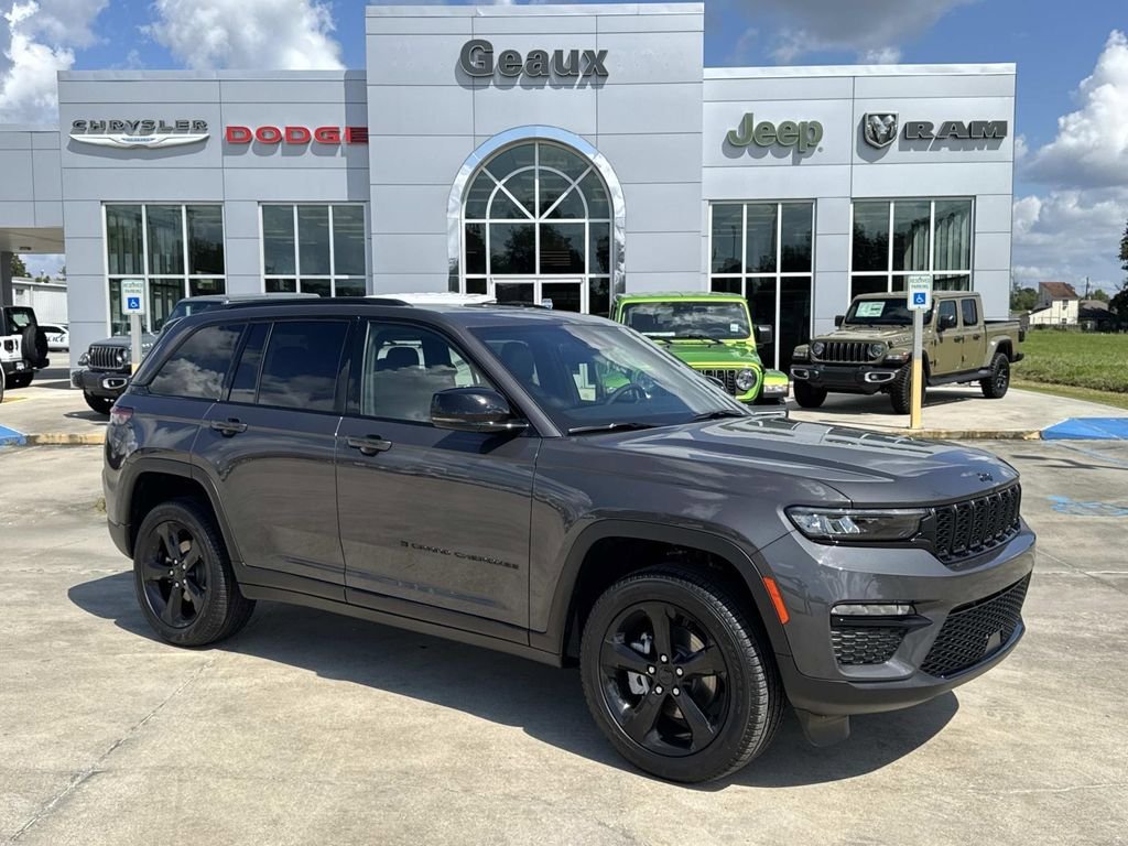 New 2025 Jeep Grand Cherokee Limited w/ Black Appearance Package