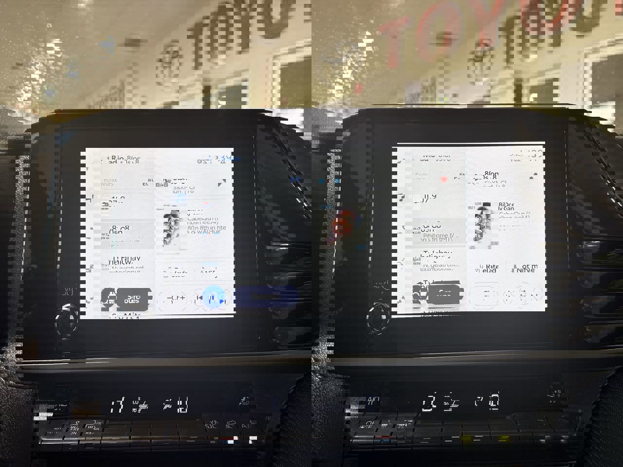 Certified 2025 Toyota Camry SE image 17