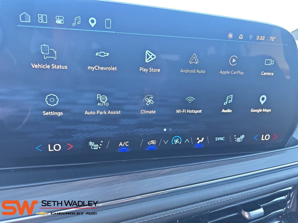 Used 2025 Chevrolet Suburban LT AWD/4WD image 22