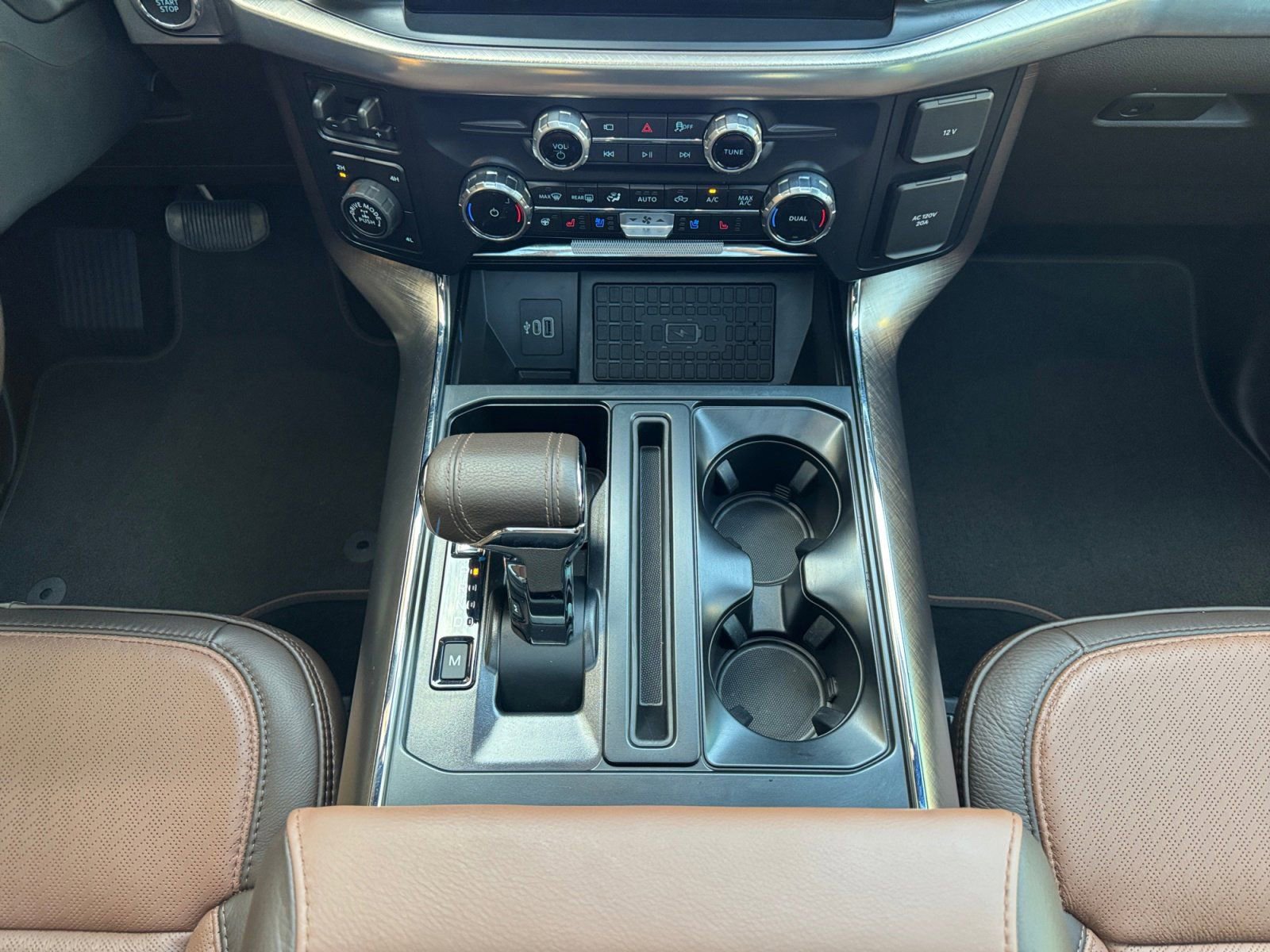 Used 2025 Ford F150 King Ranch w/ FX4 Off-Road Package image 11