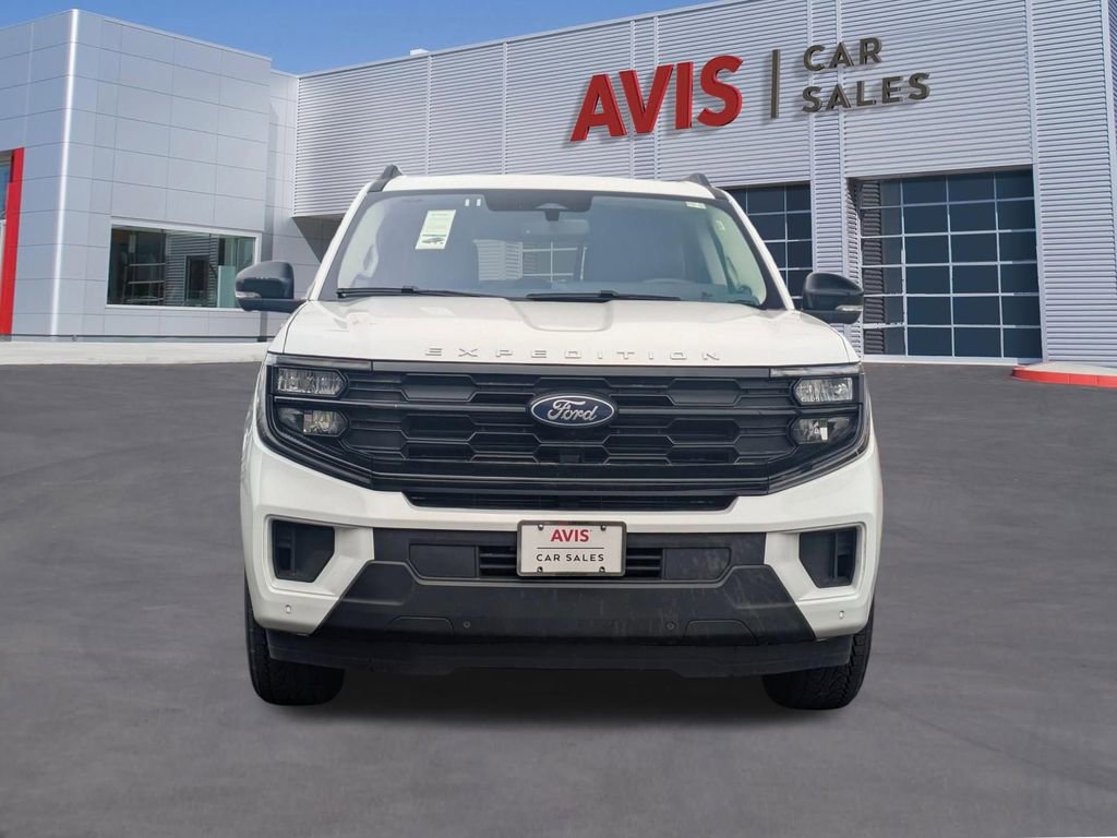 Used 2025 Ford Expedition Active image 2