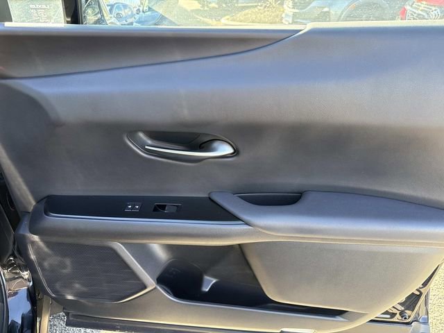 Used 2021 Lexus UX 250h w/ Premium Package image 8