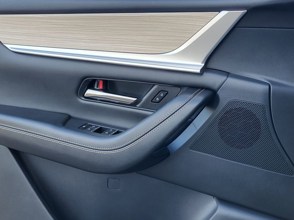 Used 2025 MAZDA CX-90 Plug-In Hybrid w/Premium Sport image 21