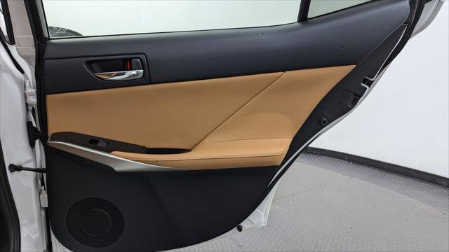 Used 2016 Lexus IS 200t image 21