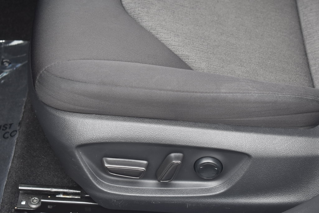 Used 2020 Toyota Camry LE FWD image 16