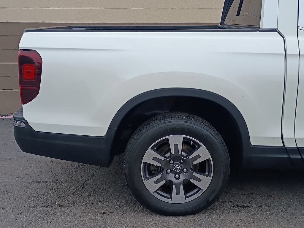 Used 2017 Honda Ridgeline RTL-E image 4