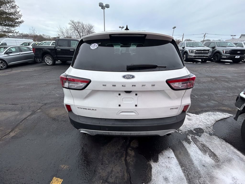 Used 2021 Ford Escape Titanium image 7