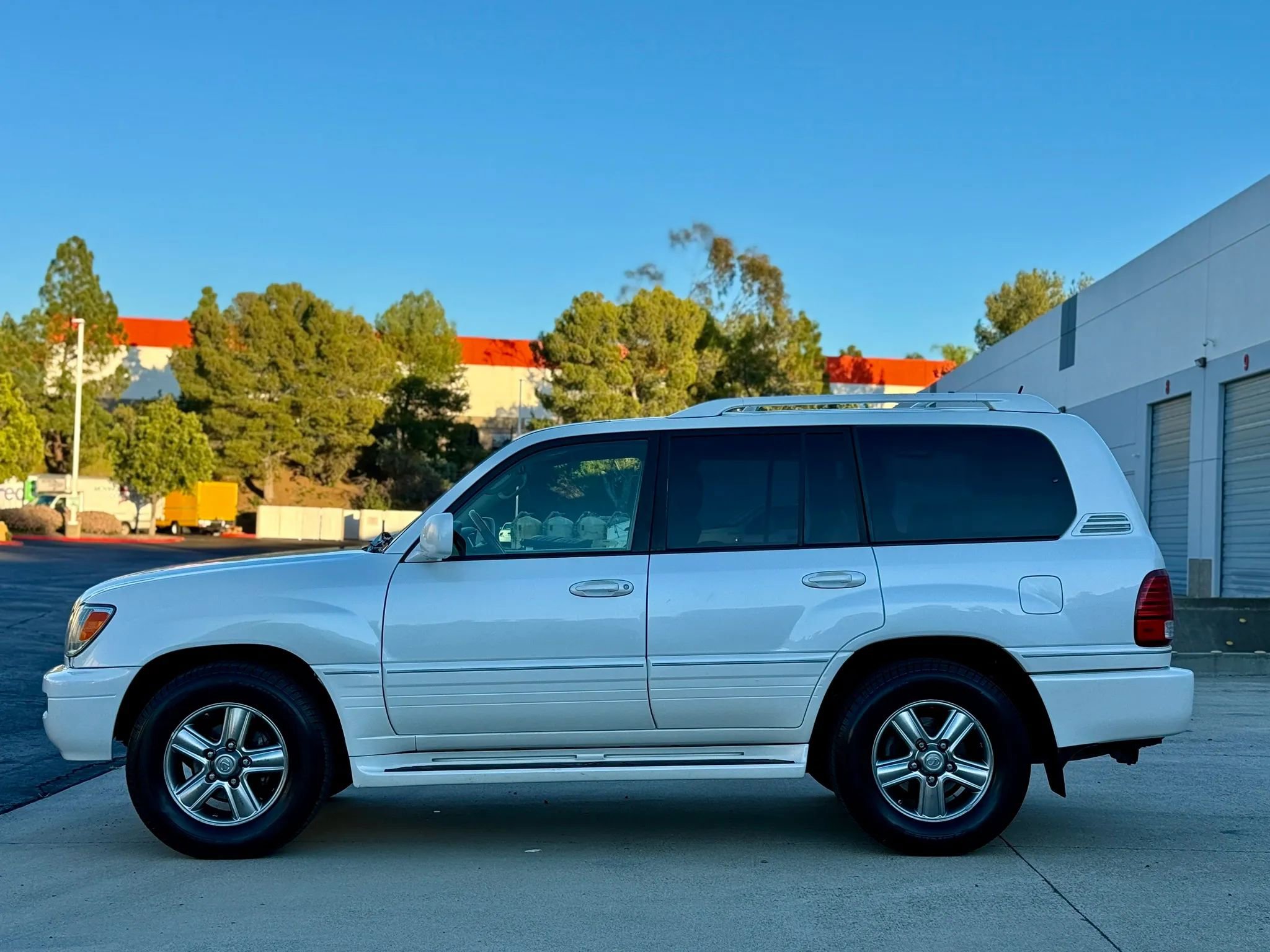 Used 2006 Lexus LX 470 4WD image 6