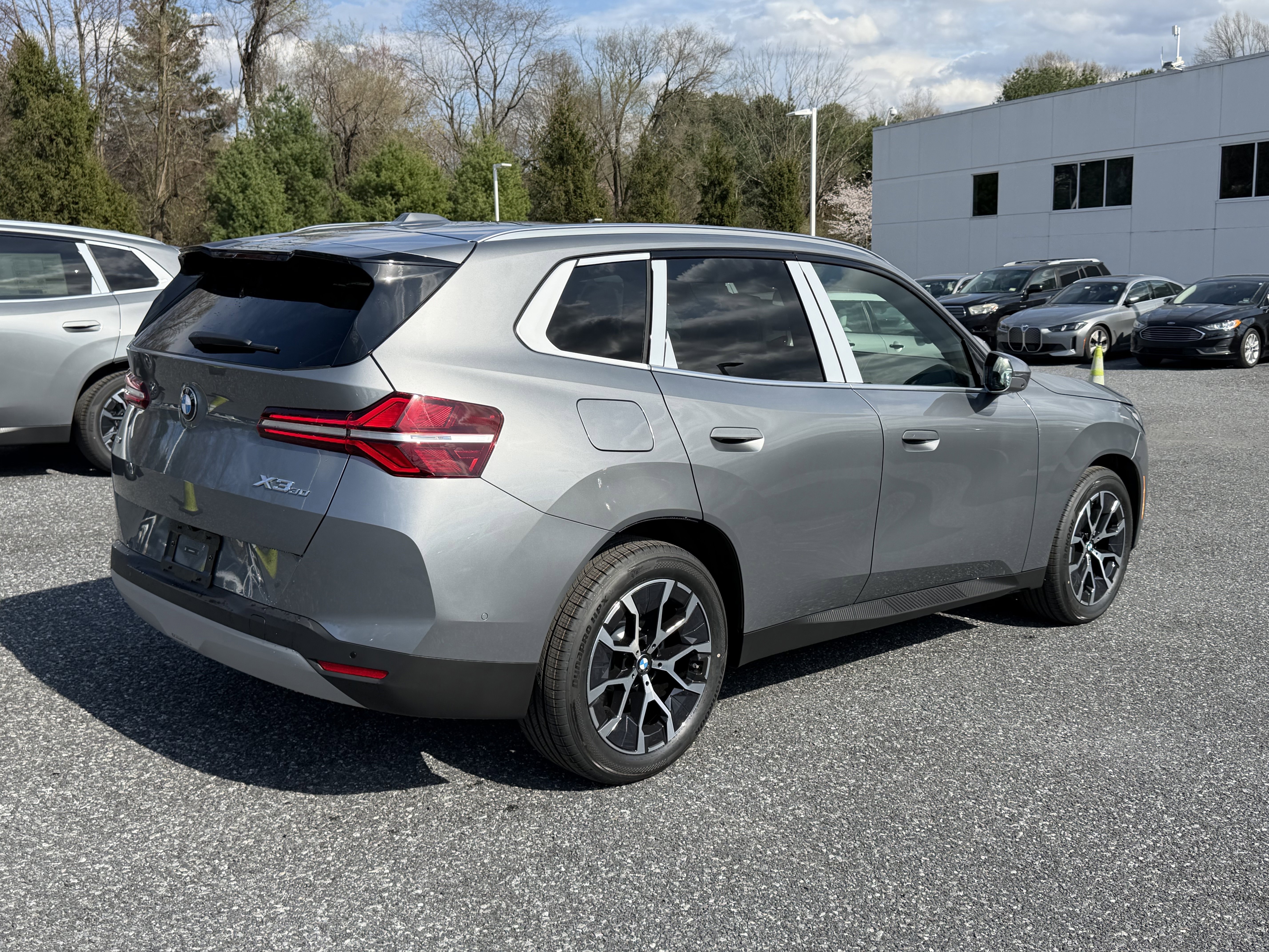 New 2026 BMW X3 xDrive30 w/ Premium Package AWD/4WD image 4