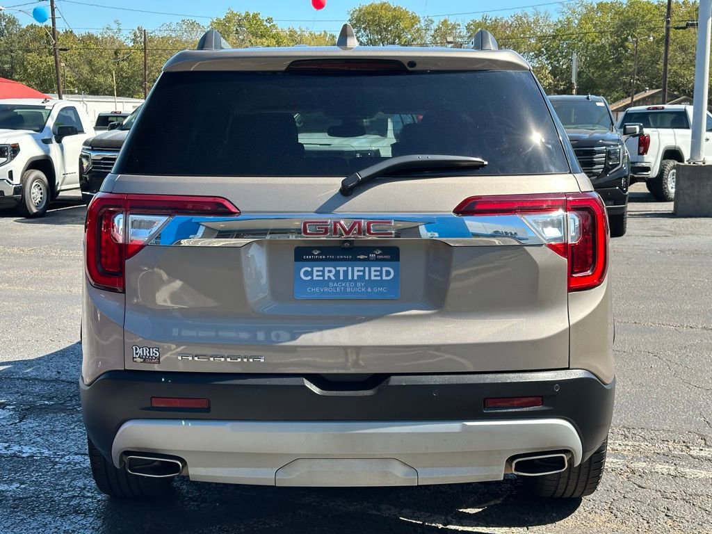 Certified 2023 GMC Acadia SLT w/ Preferred Package image 5