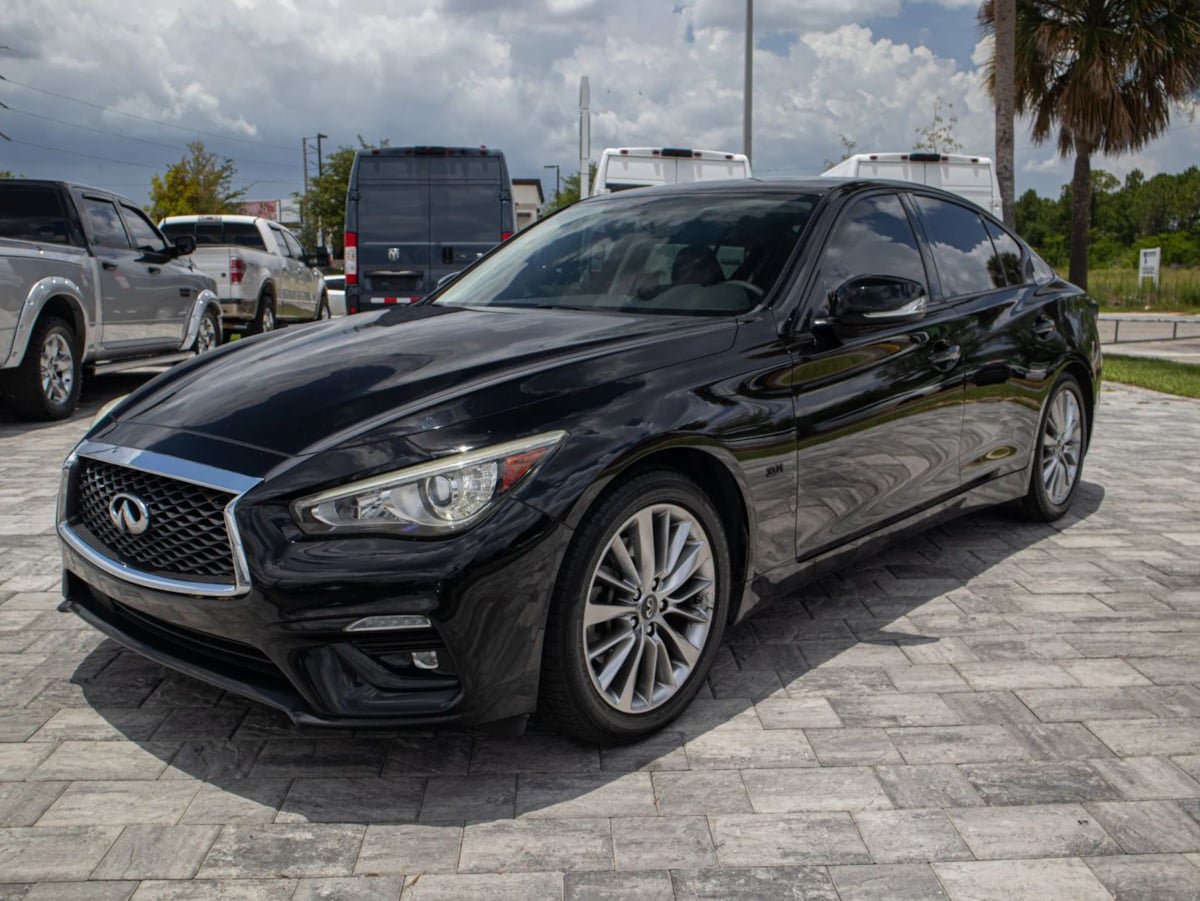 Used 2019 INFINITI Q50 Luxe RWD image 3