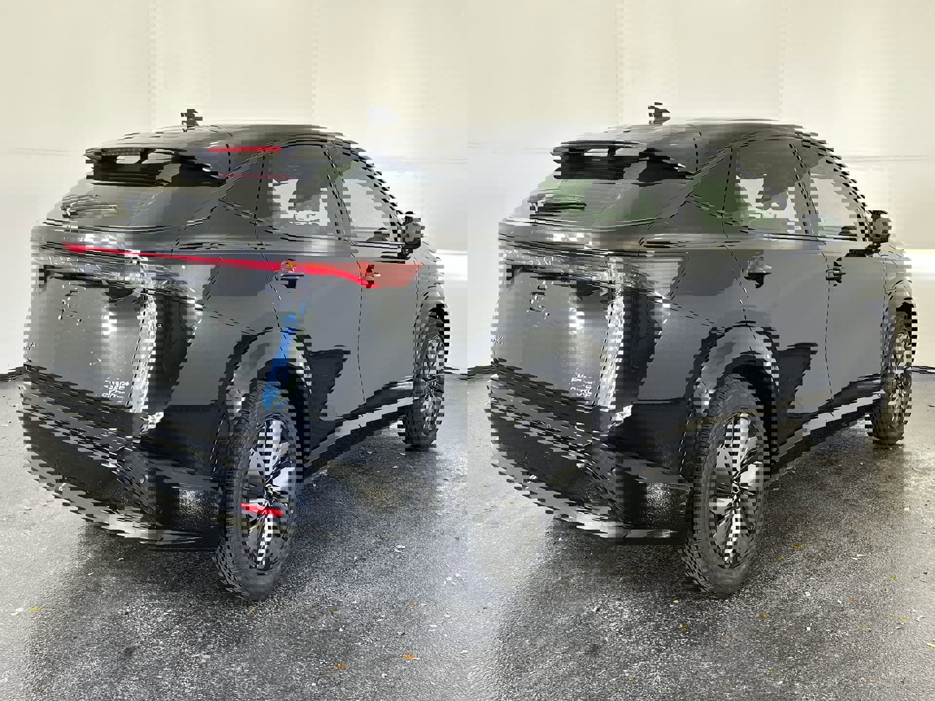 Certified 2023 Nissan Ariya AWD image 11