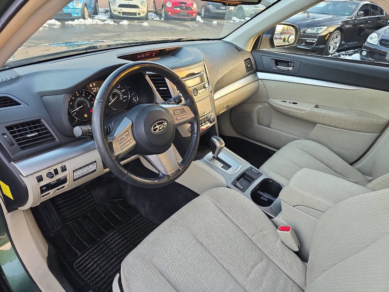 Used 2010 Subaru Outback 2.5i Premium image 16