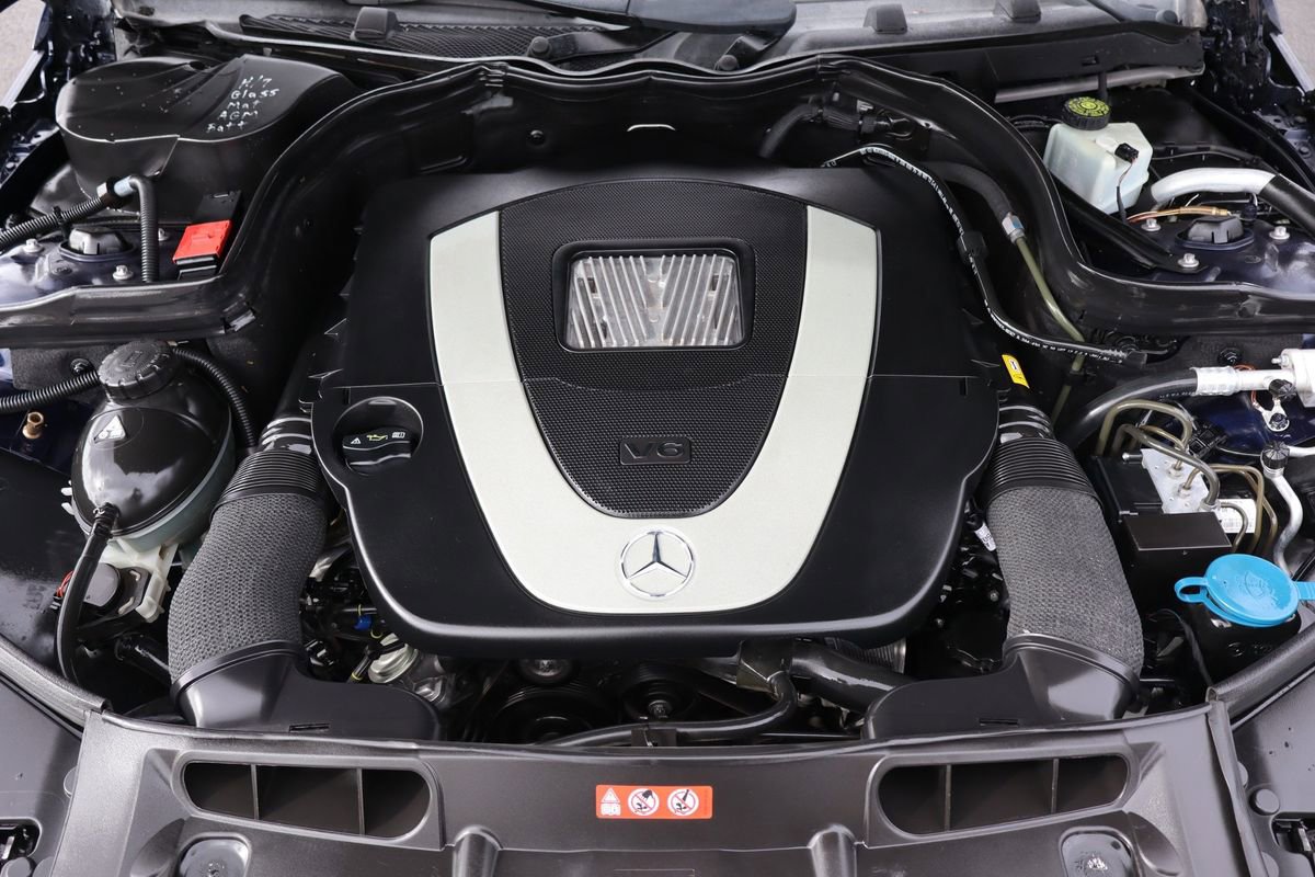 Used 2011 Mercedes-Benz C 300 4MATIC Sedan image 39