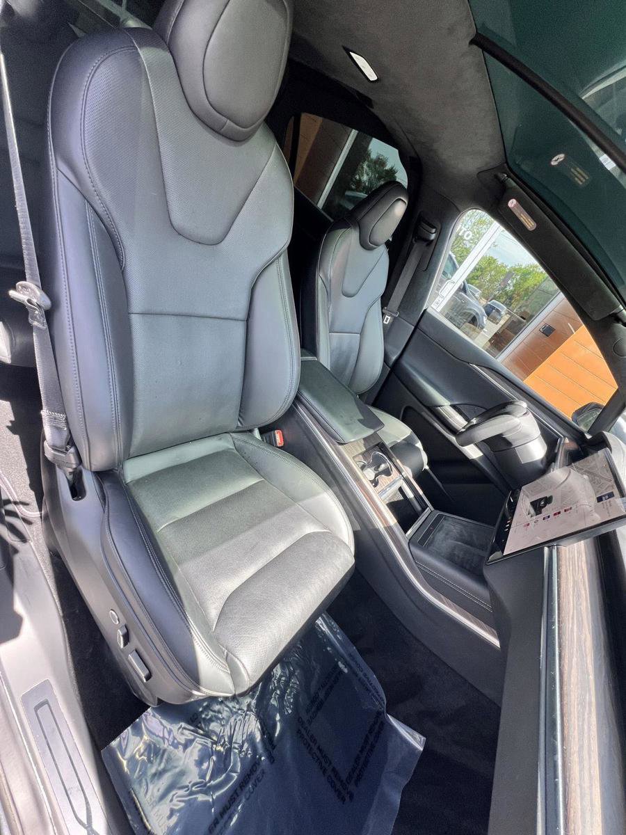 Used 2022 Tesla Model X AWD/4WD image 15