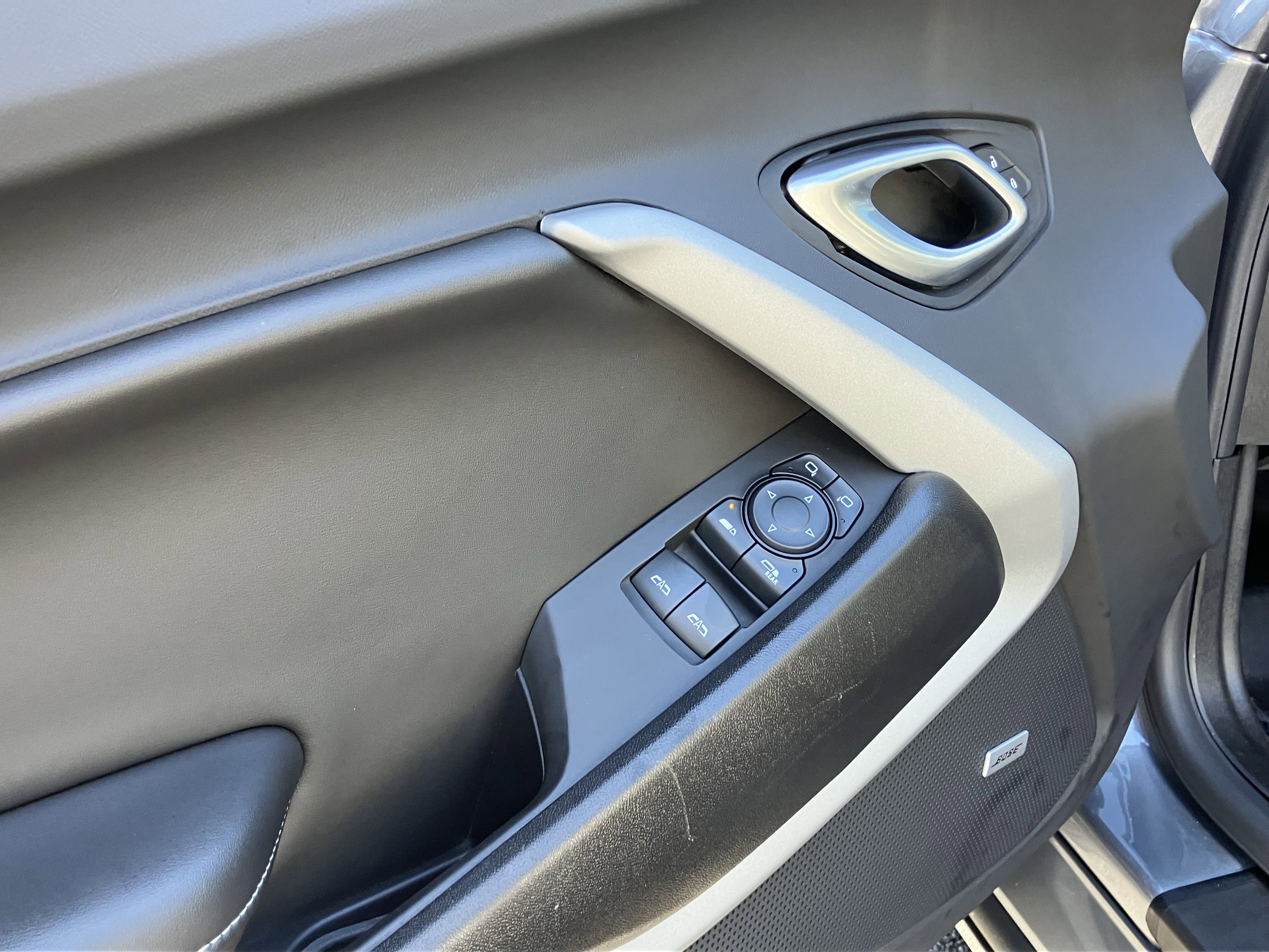 Used 2022 Chevrolet Camaro LT w/ RS Package image 17