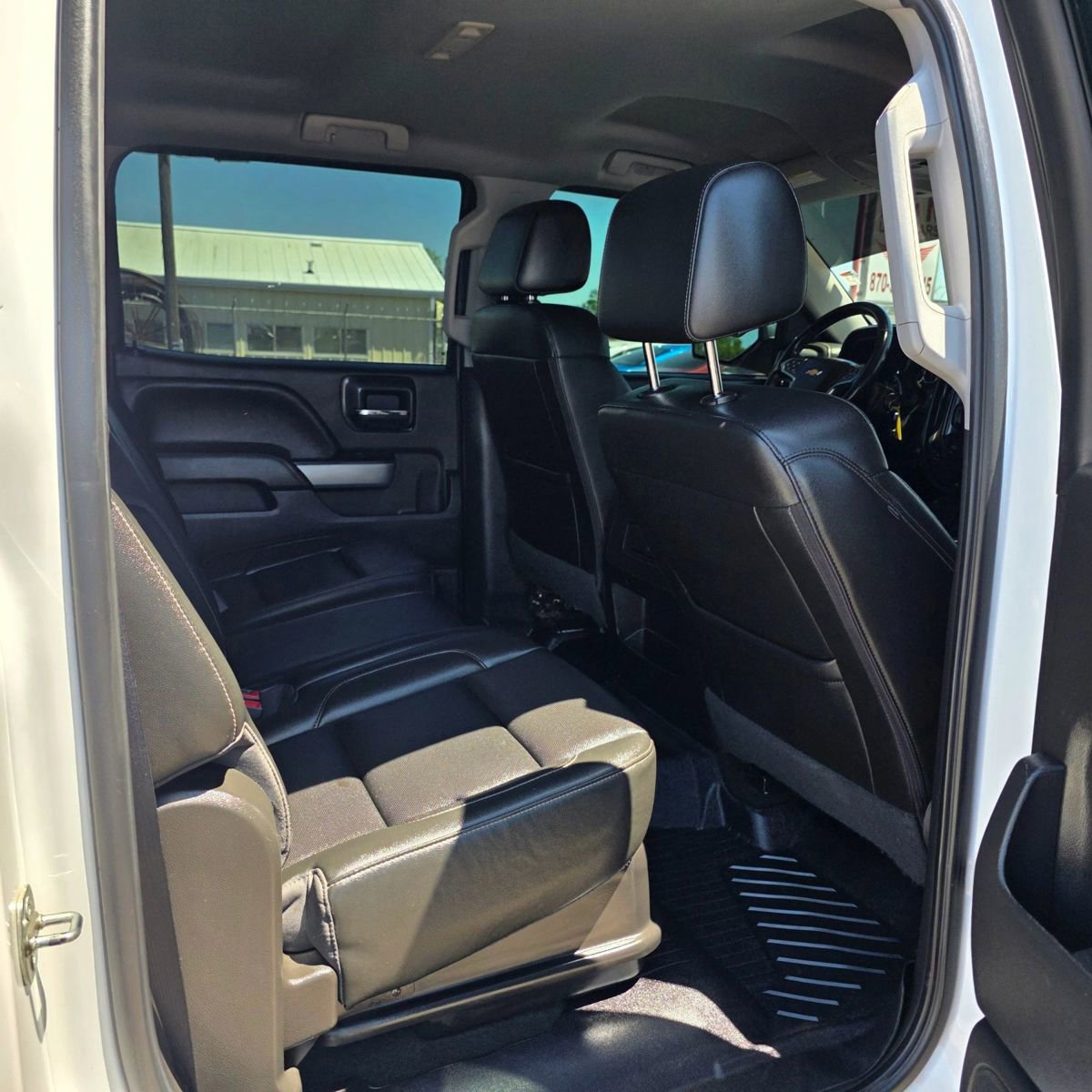 Used 2018 Chevrolet Silverado 1500 LTZ Z71 w/ LTZ Plus Package AWD/4WD image 15