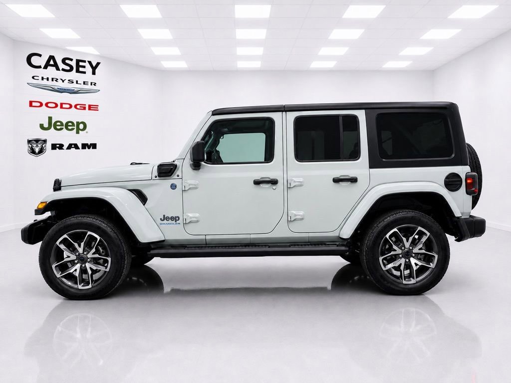 Used 2024 Jeep Wrangler Unlimited AWD/4WD image 2