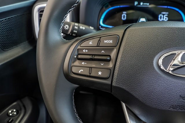 New 2026 Hyundai Venue SEL FWD image 33