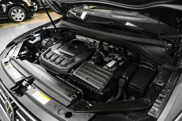 Used 2024 Volkswagen Tiguan SEL R-Line AWD/4WD image 34